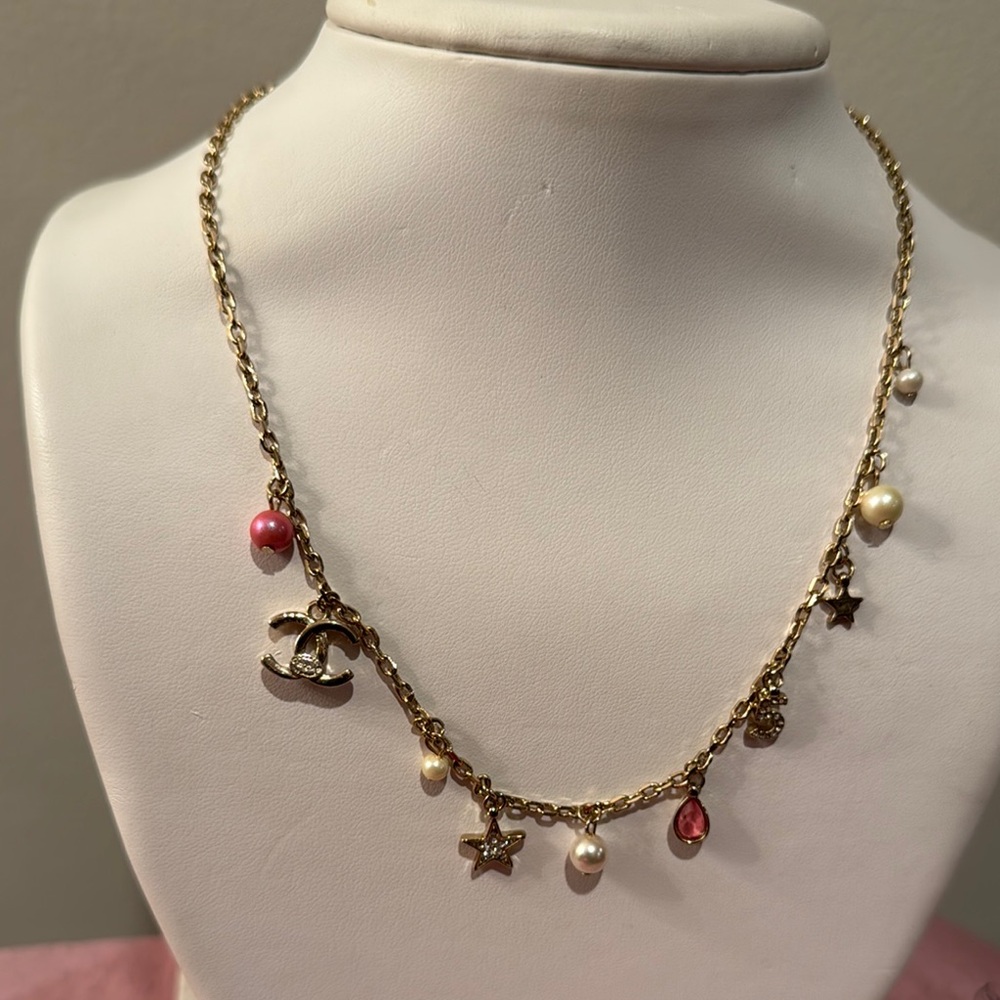 Fashion Jewelry Gold Charm Necklace - Picture 3 of 7